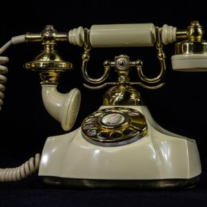 Alt du skal vide om at slå et dansk telefonnummer op sikkert